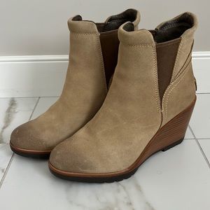 NWOT Sorel suede boots